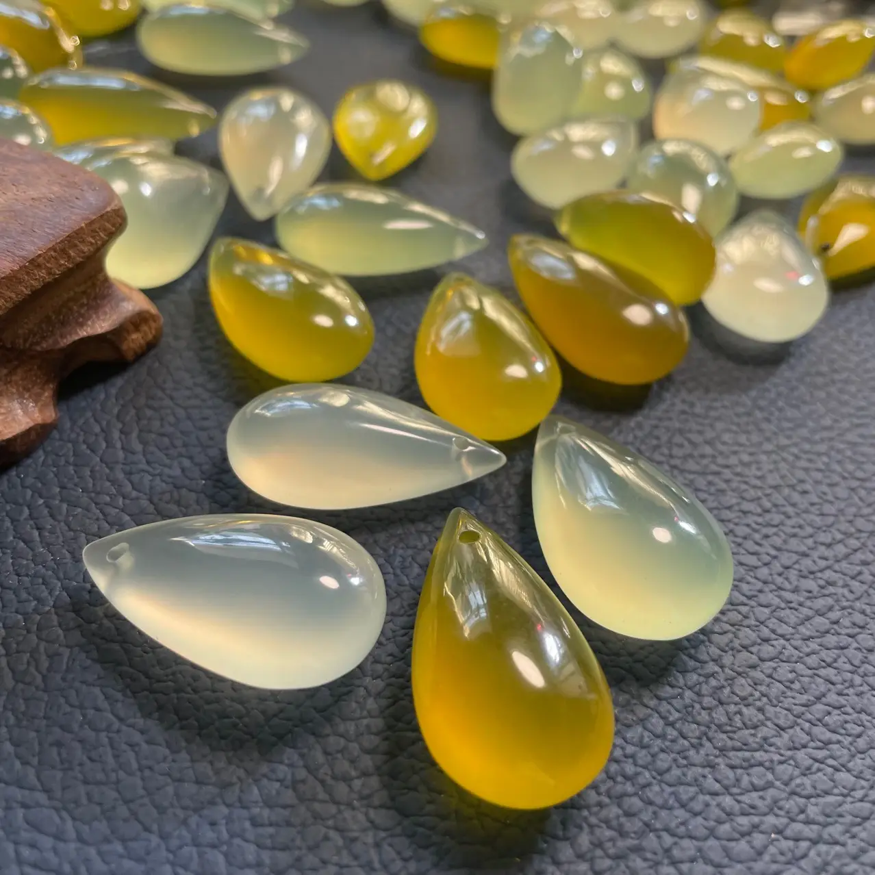 Jade Water Droplets Pendant Set Wholesale Green Yellow