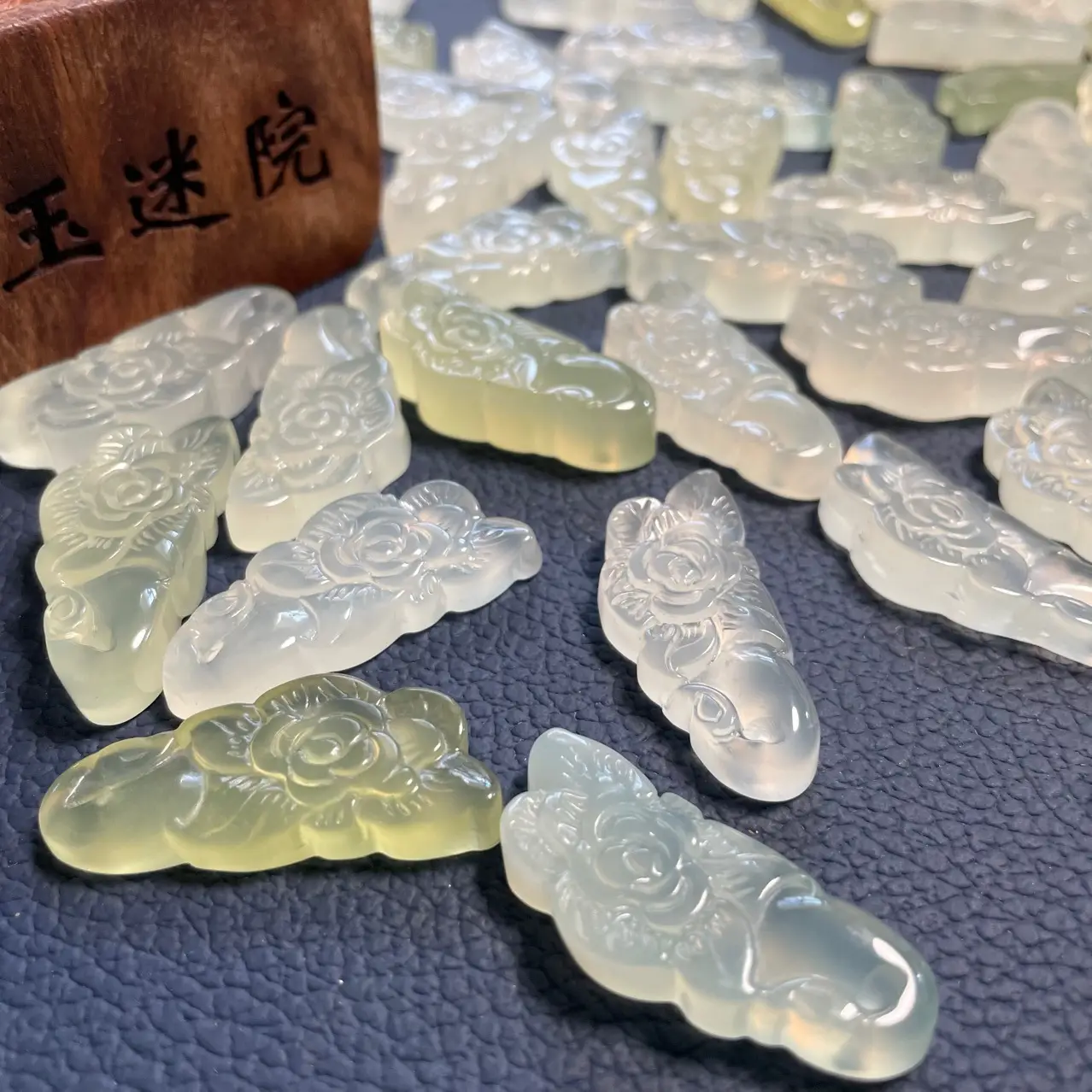 Jade Rose Pendant Xiuyan Jade Rose Pendant - Image 3