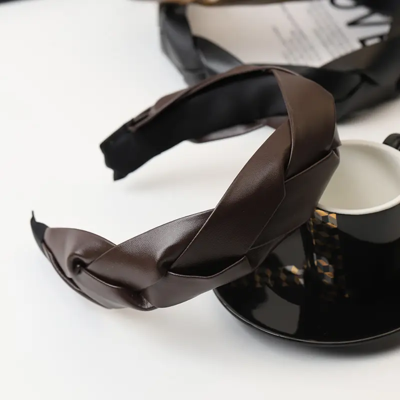 Black Twist Headband for Women Autumn Winter - Image 2