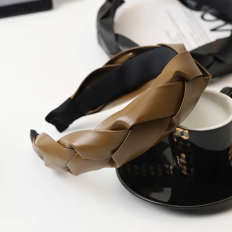 Black Twist Headband for Women Autumn Winter - Image 3