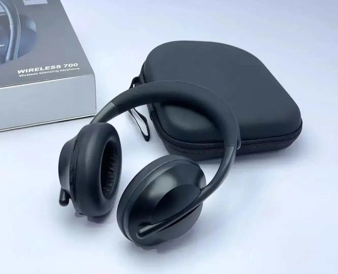 Wireless Bluetooth Headphones with Heavy Bass & Three Function - Image 1