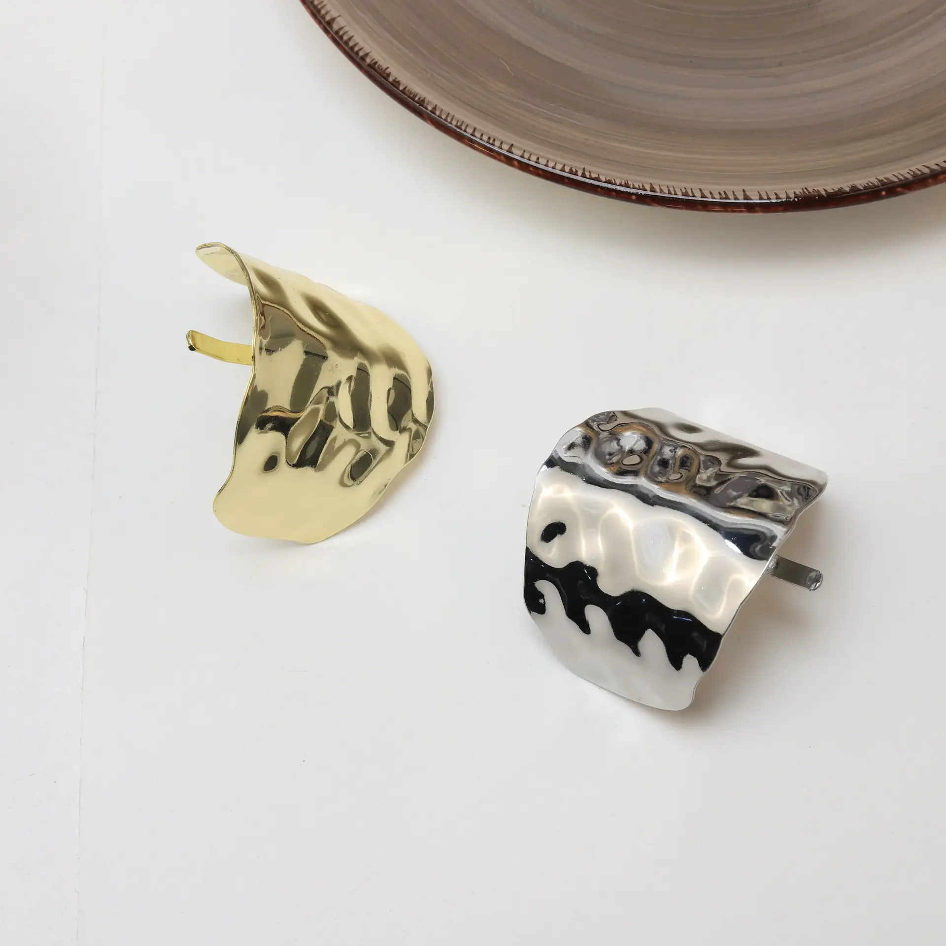 2025 Korean Style Metallic Hairpin Grip Clip — feature 24