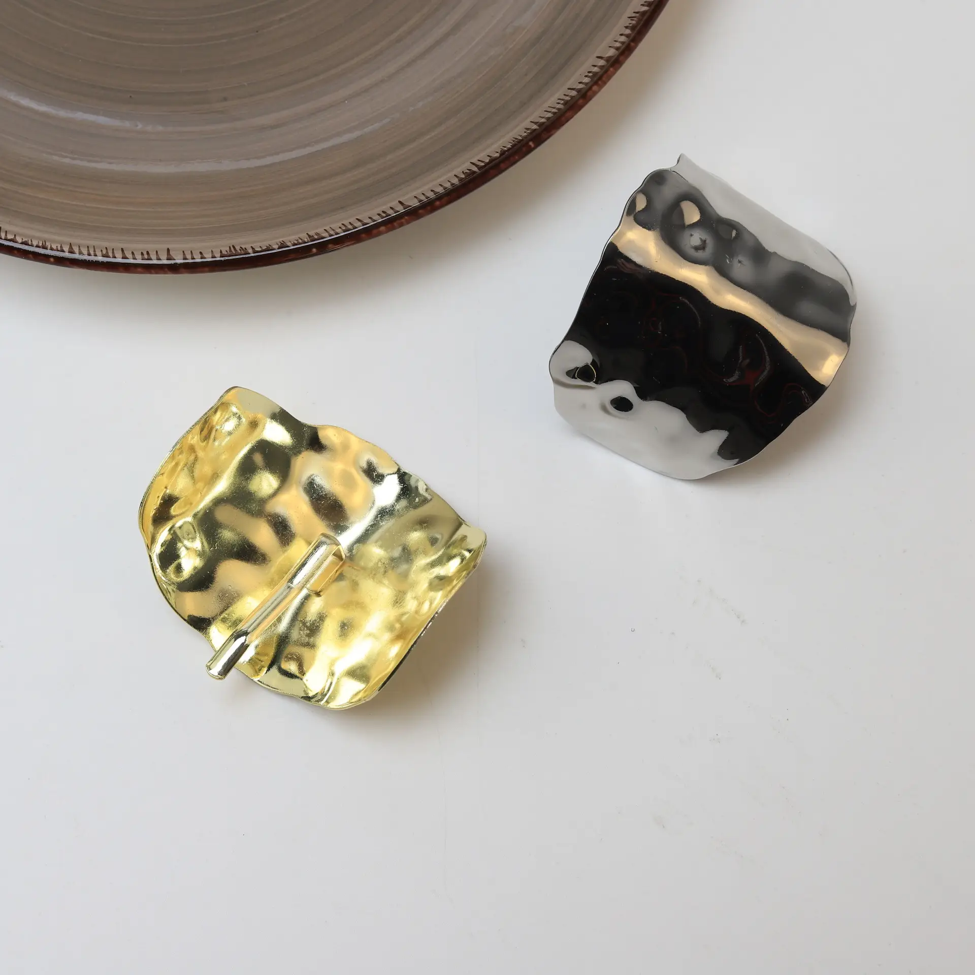 2025 Korean Style Metallic Hairpin Grip Clip — feature 25