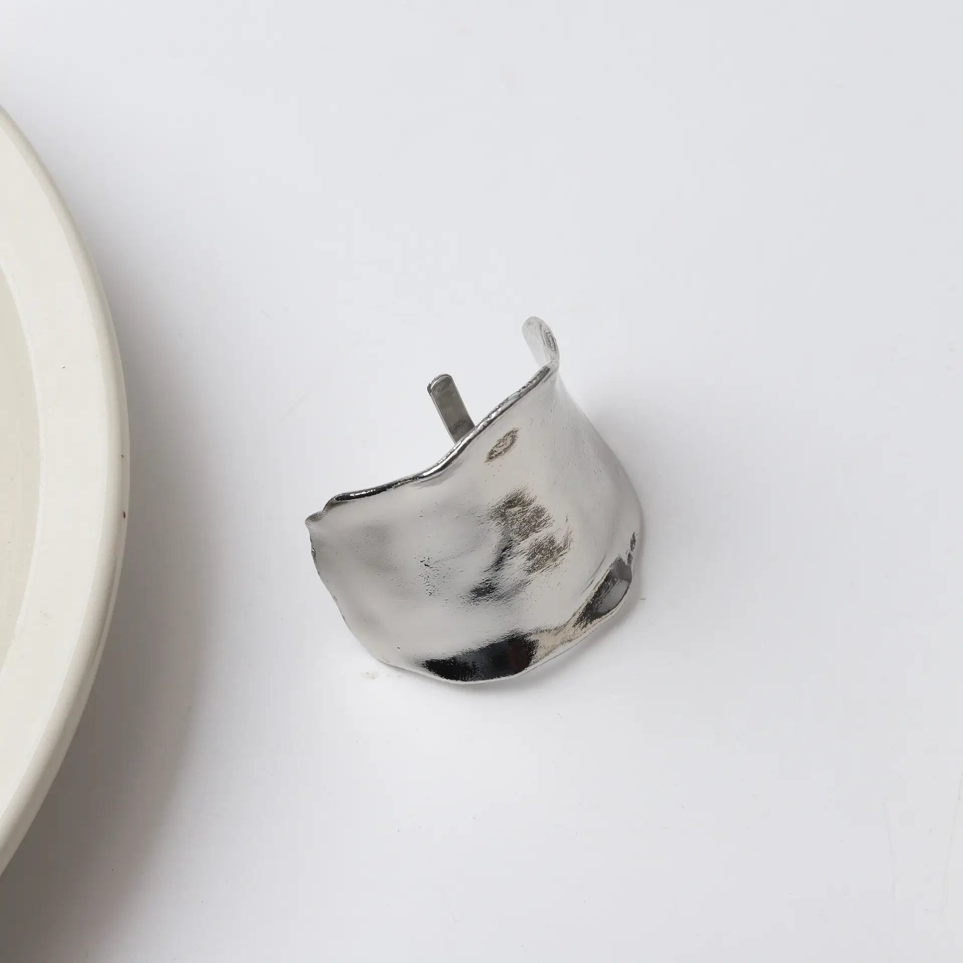 2025 Korean Style Metallic Hairpin Grip Clip - Image 4