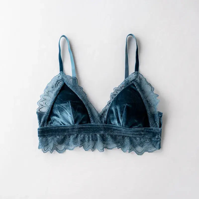 Velvet Lining French Lace Bra for Small Busts - Image 3