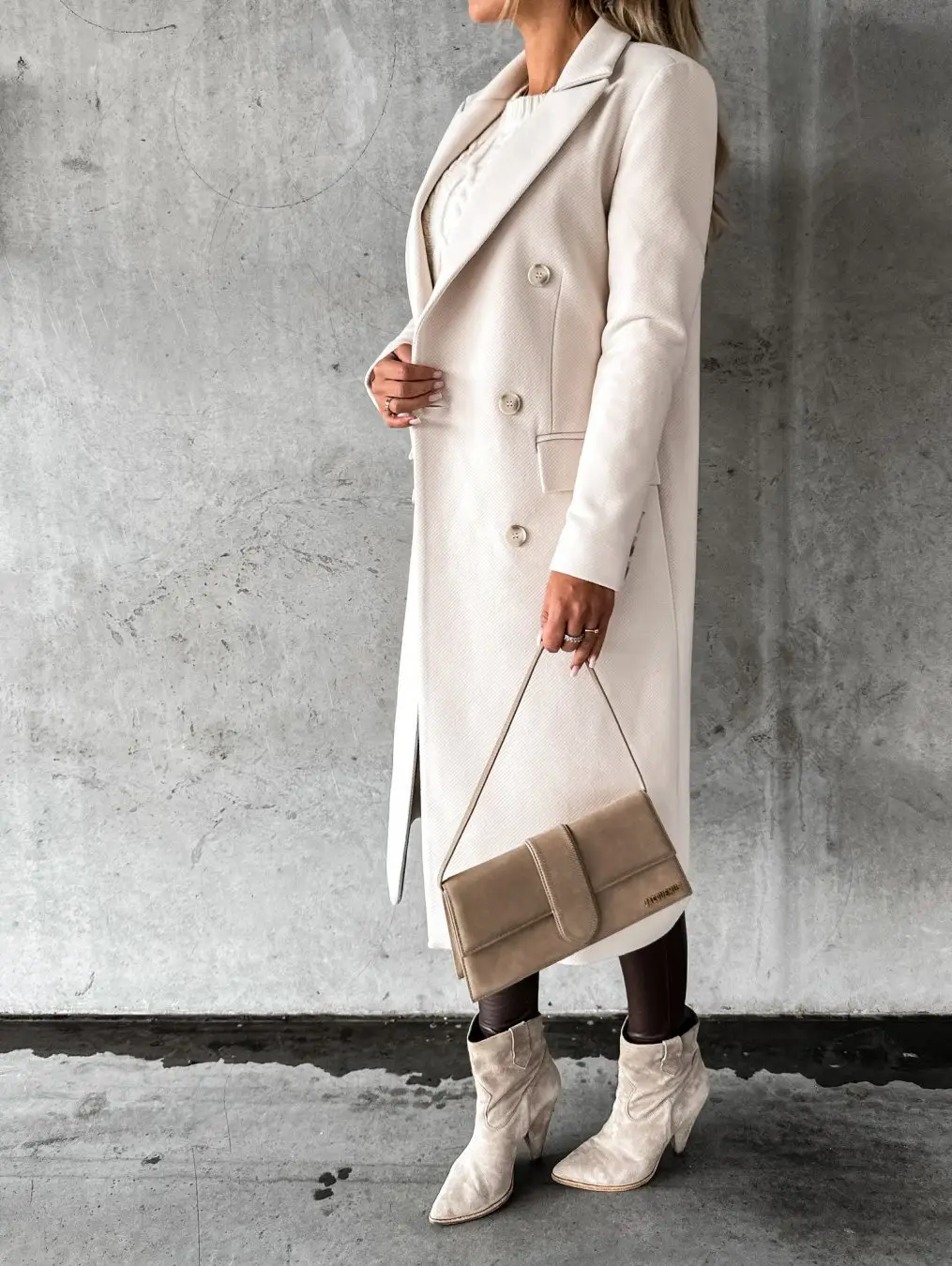 Women Wool Coat Beige Double Breasted 2022 — feature 12