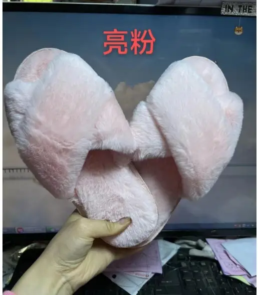 Foreign trade plush cotton slippers for women 2022 autumn and winter New Women's Flat open toe home Cross plush slippers wholesale