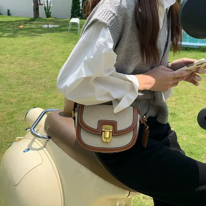 New South Korea Niche Design Leather Patchwork Canvas Saddle Bag — feature 21