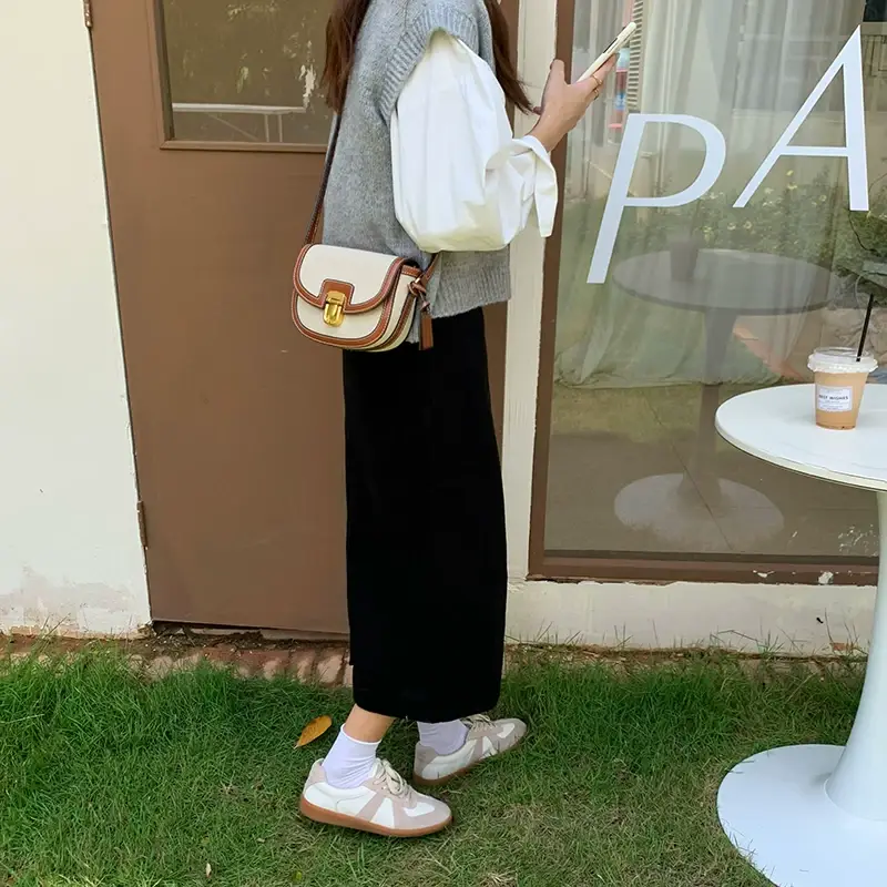 New South Korea Niche Design Leather Patchwork Canvas Saddle Bag — feature 24