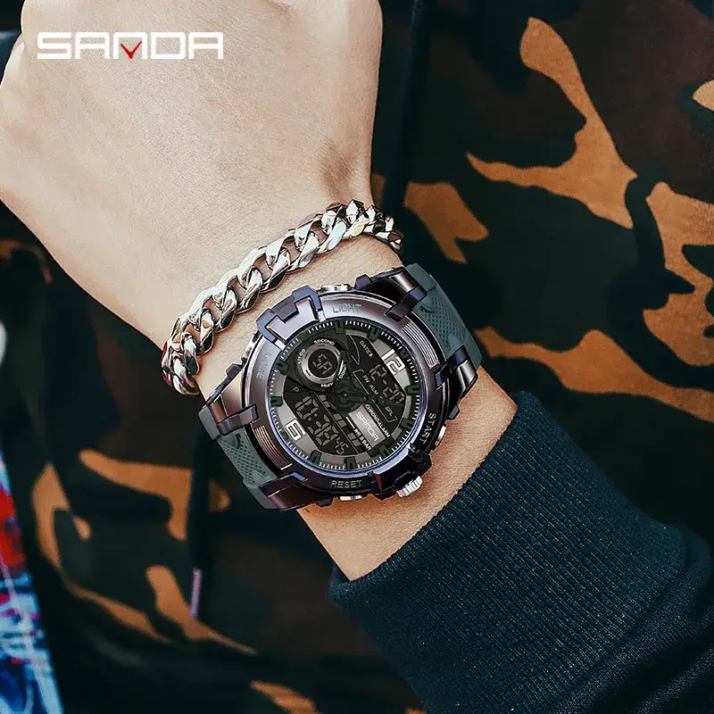 Men's Green Digital Watch Waterproof Multi-Functional Student Watch - Image 6