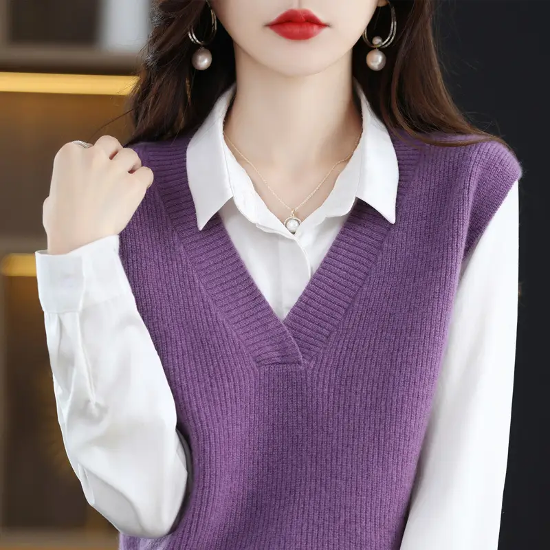 Red V-Neck Sleeveless Knitted Sweater Vest - Image 5