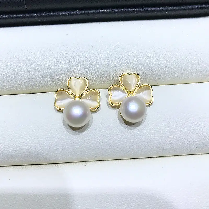 Natural Freshwater Pearl Earrings 7-8mm Steamed Round - Image 2