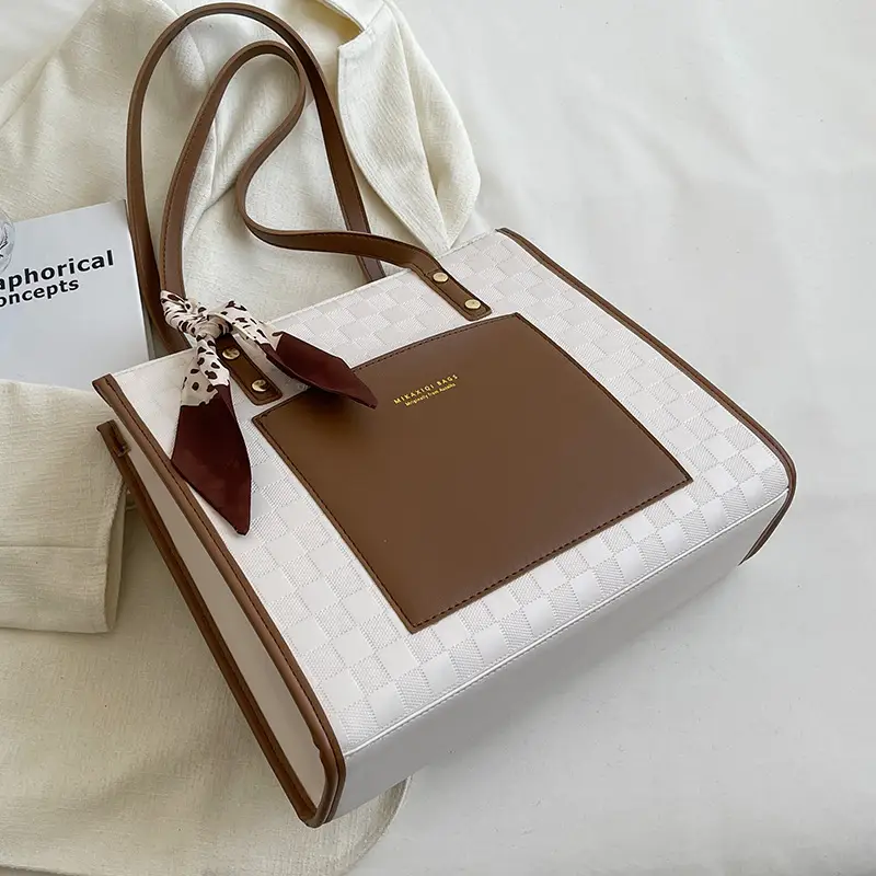 Large Capacity Women's Tote Bag Brown Leather - Image 2