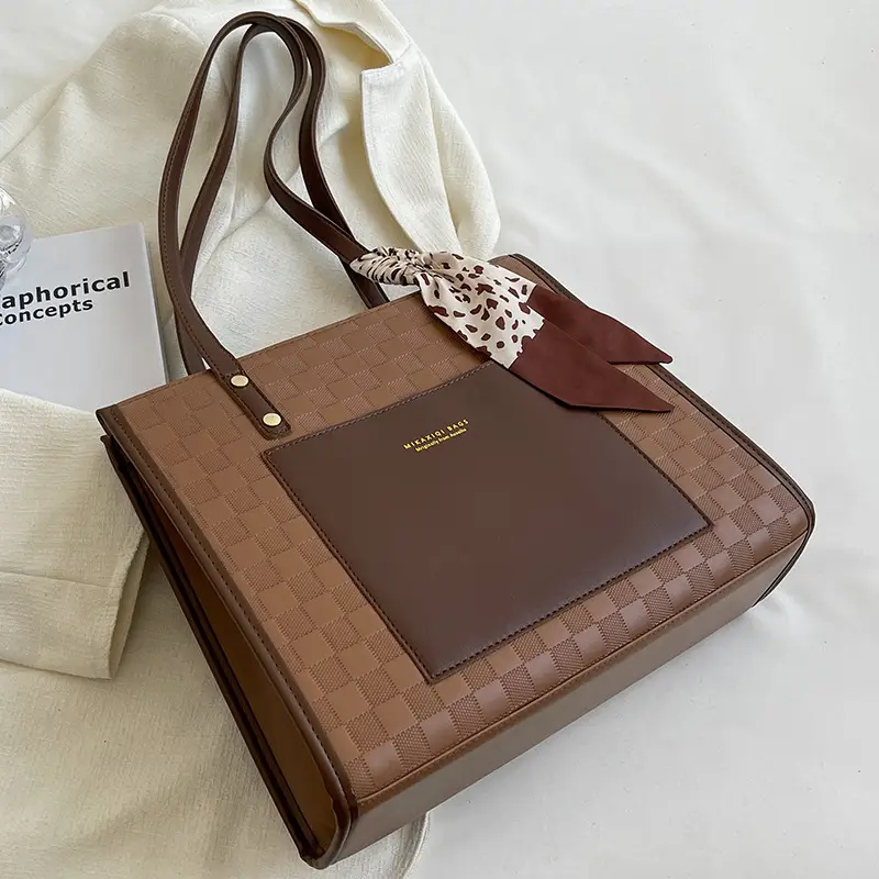 Large Capacity Women's Tote Bag Brown Leather - Image 3