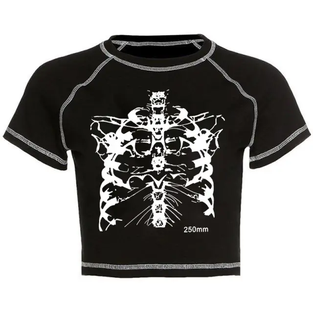 Black Skull Graphic Women's T-Shirt 250mm - Image 5