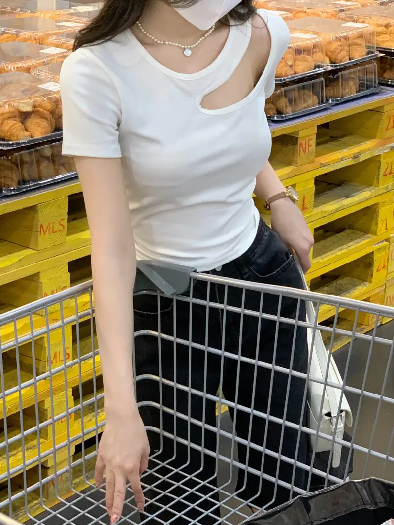 Women Black Hollow Out Slim Fit T-Shirt Short Sleeve — feature 44