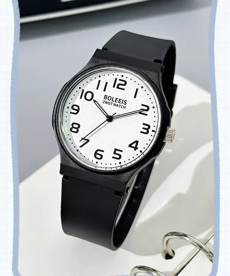 Men Black Analog Quartz Watch Lightweight Waterproof — feature 6
