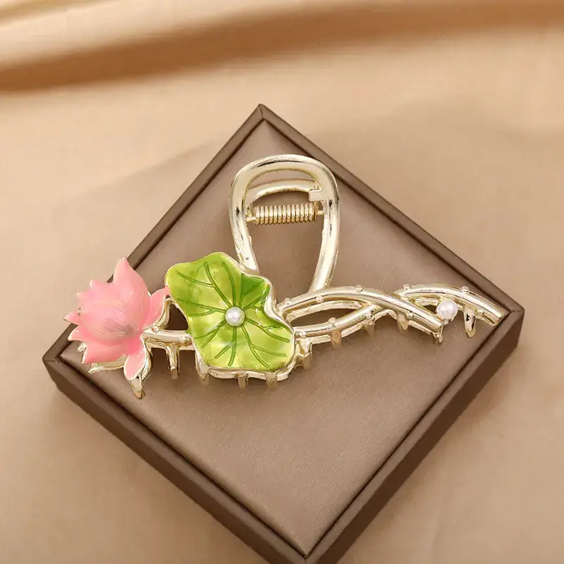 Golden Butterfly Hair Clip for Women Summer Claw Accessory - Image 5