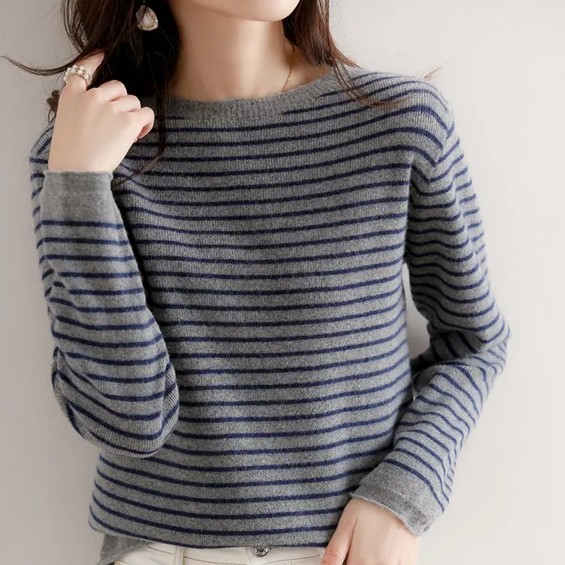 Women Pinstripe Knit Sweater Large Blue Striped - Image 4