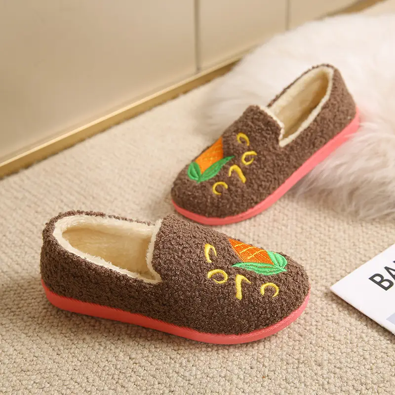 2026 Winter Old Beijing Cloth Shoes for Women Indoor Home Cotton Slippers Slip-On Casual Soft Sole Cotton Shoes Non-Slip for Outdoor Wear - Image 4