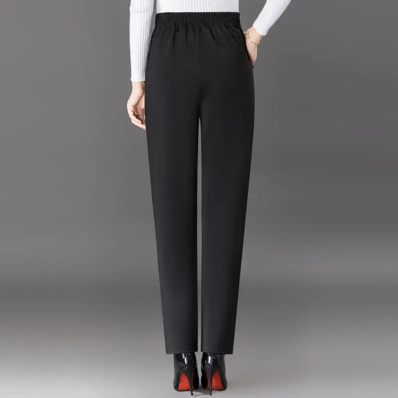 Women's Fleece Slim Fit Carrot Pants Black - Image 3