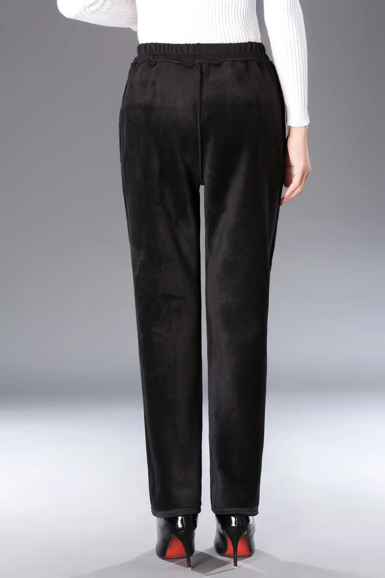 Women's Fleece Slim Fit Carrot Pants Black — feature 10