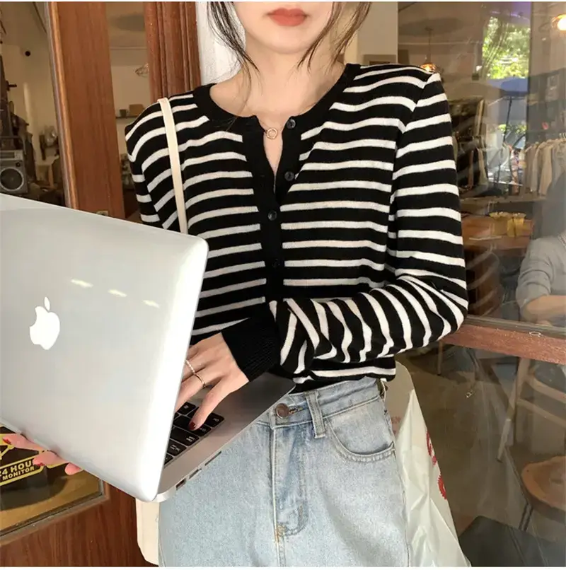 Women's Korean-style Striped Cardigan Coat 2025 — feature 13