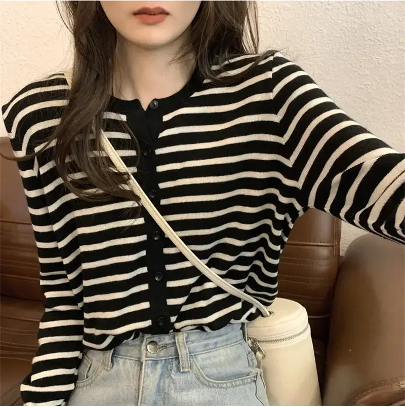 Women's Korean-style Striped Cardigan Coat 2025 — feature 14