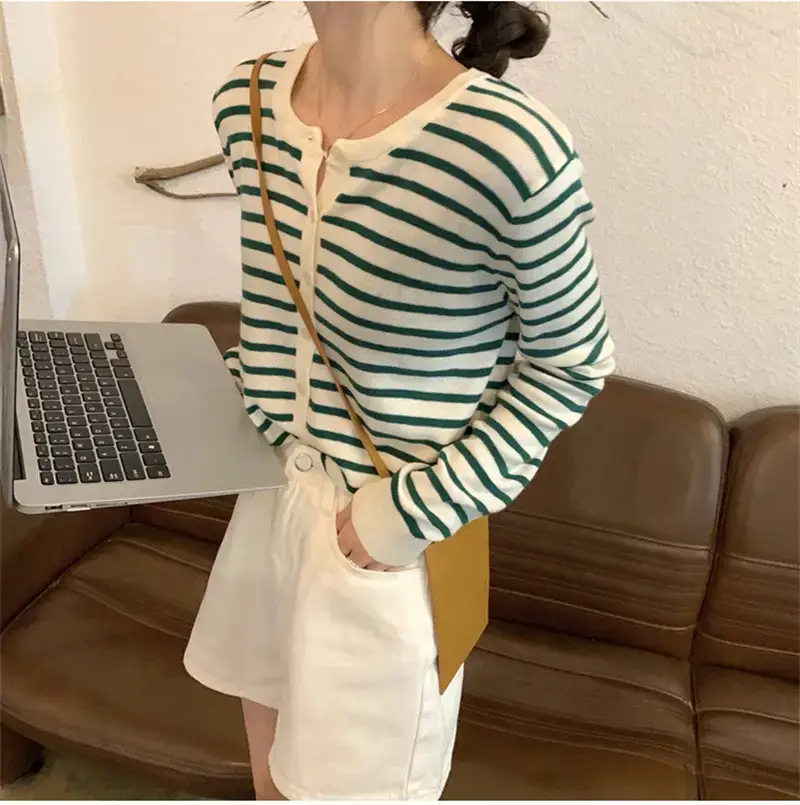 Women's Korean-style Striped Cardigan Coat 2025 — feature 8