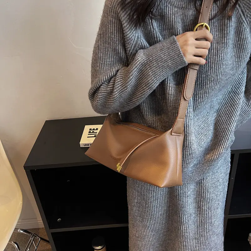 Black Leather Crossbody Bag for Women 2022