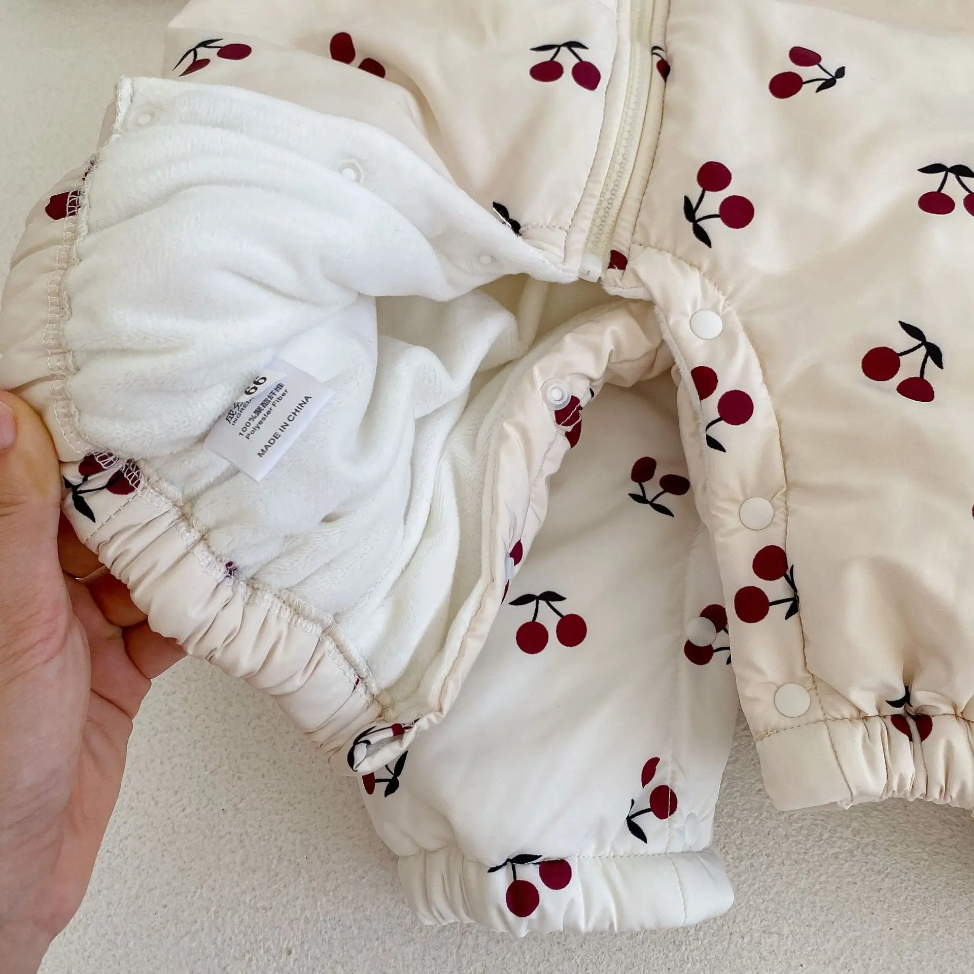 2025 Winter Velvet Hooded Quilted Coat for Baby Girls Cherry Print — feature 17