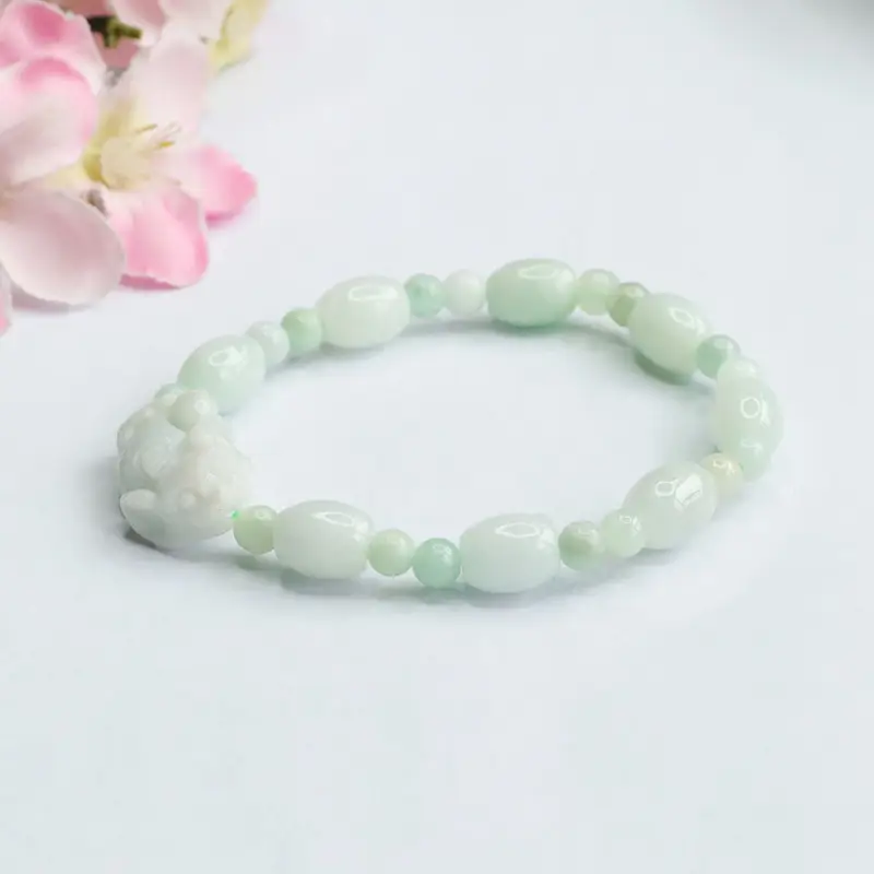 Guan Yu Jadeite Bracelet Green Natural Grade — feature 11