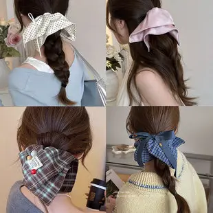 Oversized Plush Grey Hair Clip for Women — feature 8