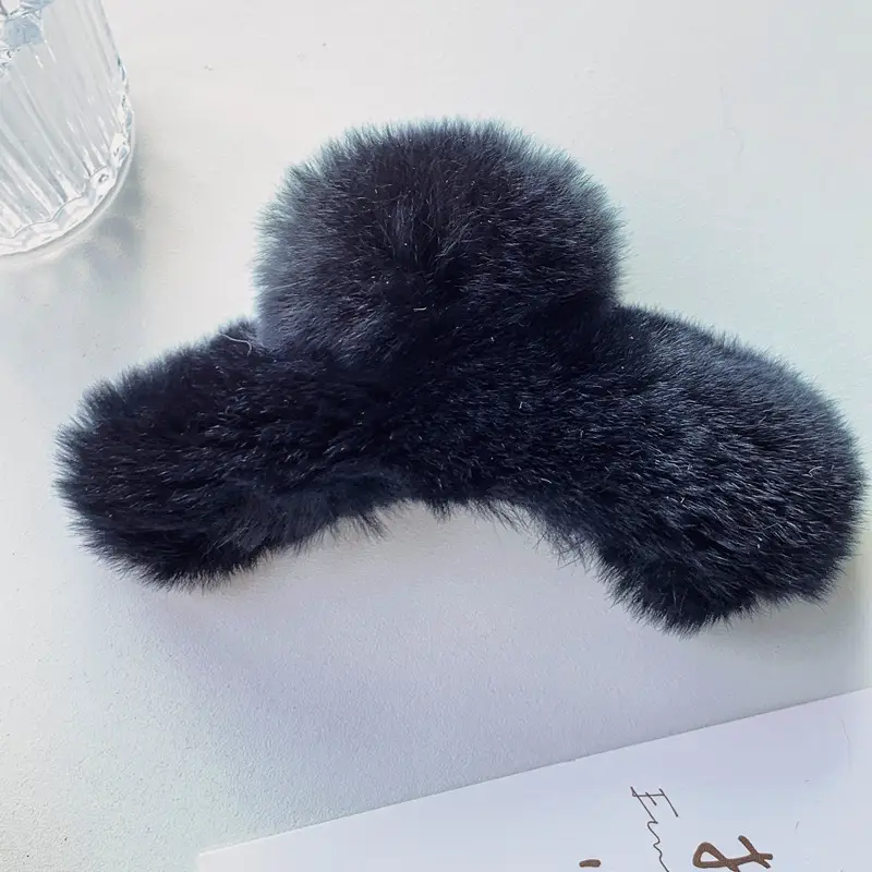 Oversized Plush Grey Hair Clip for Women - Image 10