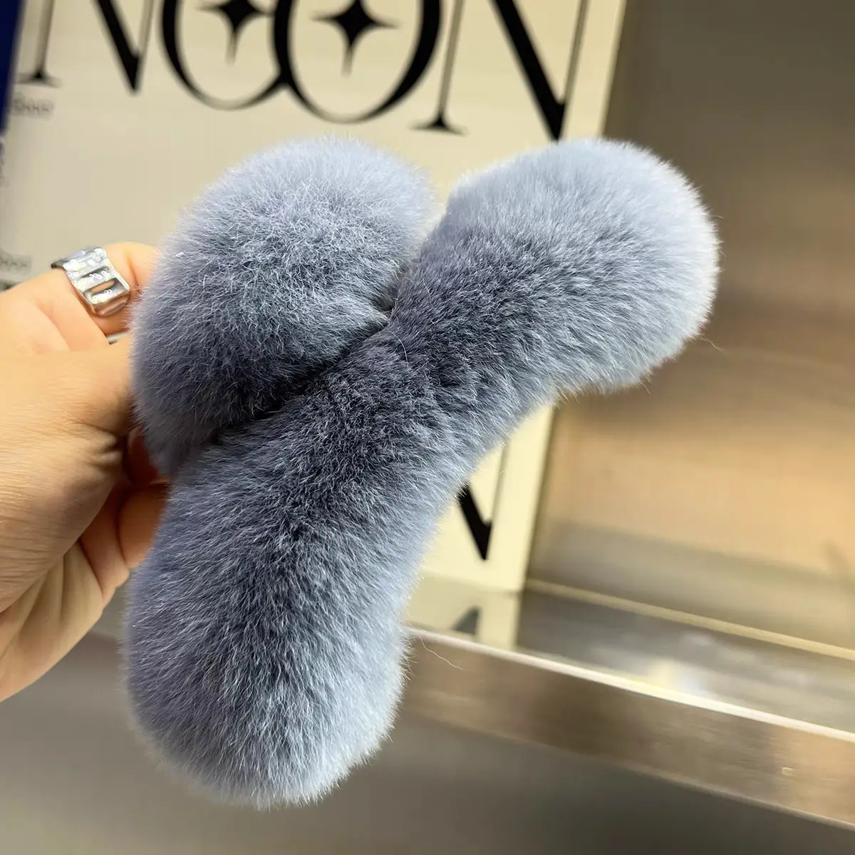 Oversized Plush Grey Hair Clip for Women - Image 11