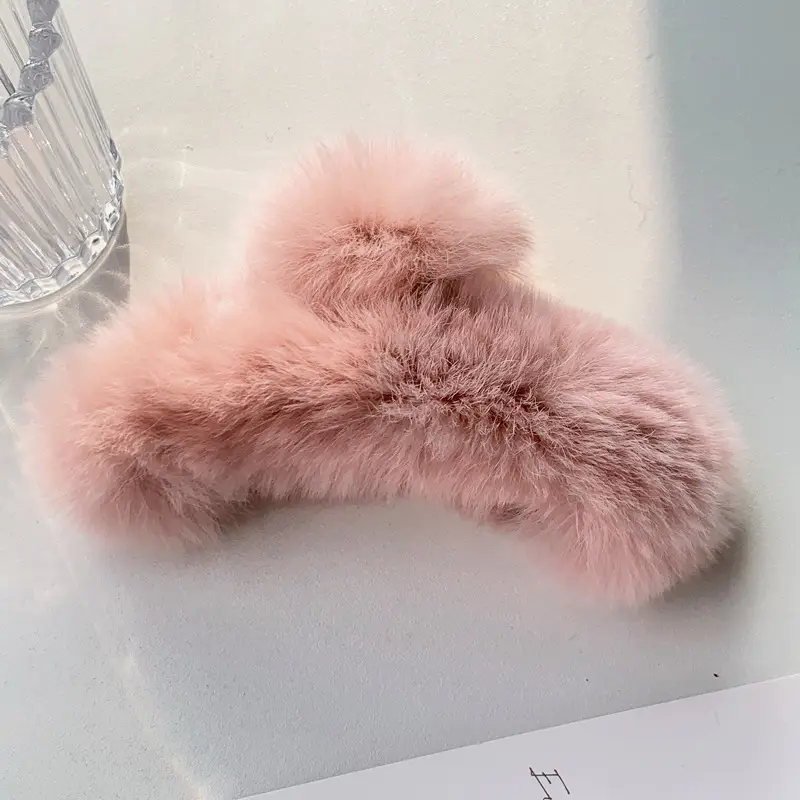 Oversized Plush Grey Hair Clip for Women - Image 6