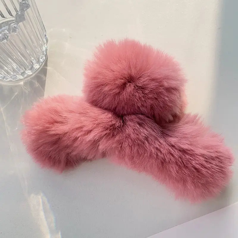 Oversized Plush Grey Hair Clip for Women - Image 7