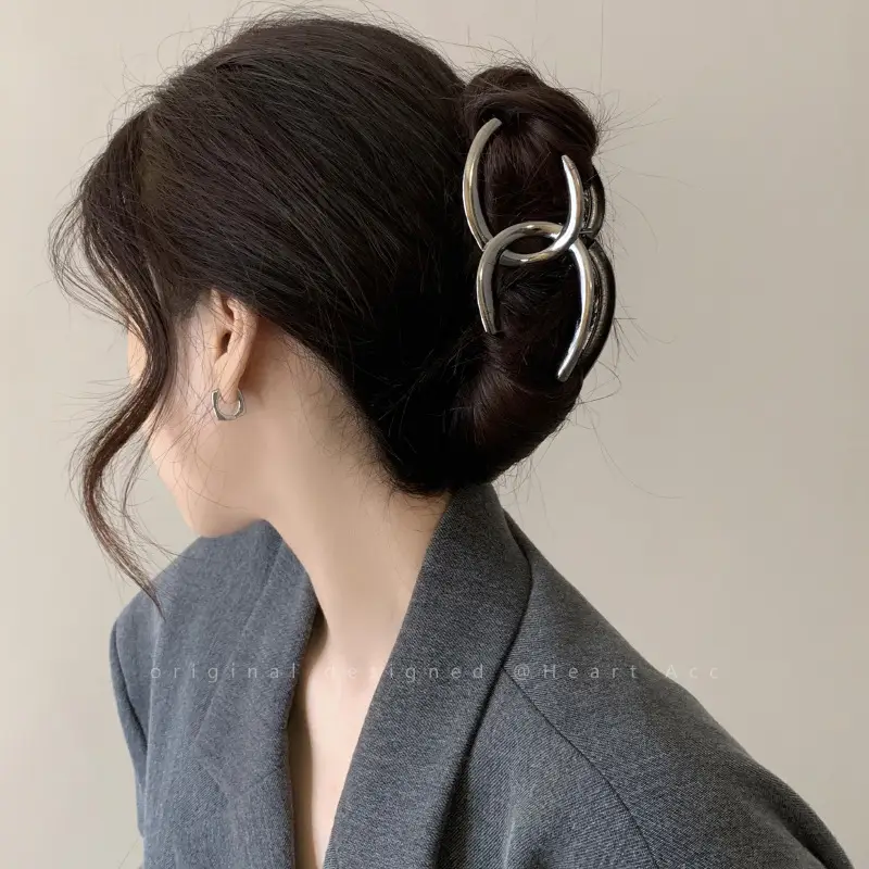 Advanced Sense Double C Metal Hairpin Women's Autumn Winter Large - Image 7