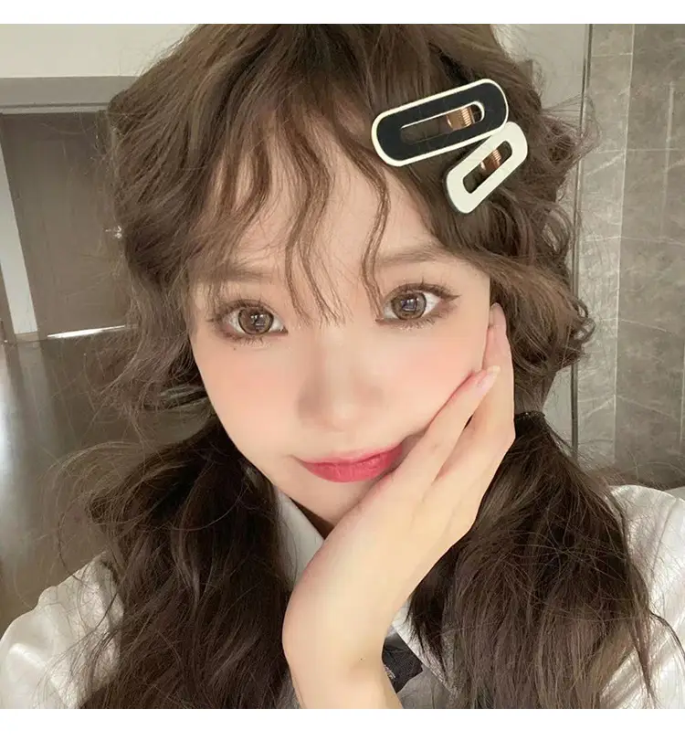 Chessboard Plaid Hairpins Female Side Seamless Summer 2022 — feature 14