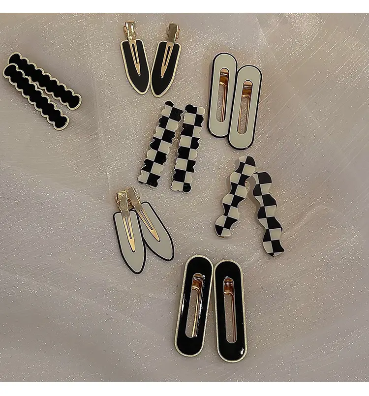 Chessboard Plaid Hairpins Female Side Seamless Summer 2022 — feature 2