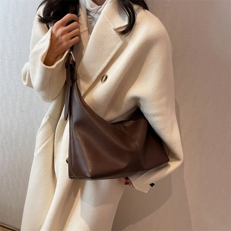 2022 Women's Retro Black Shoulder Bag - Image 7