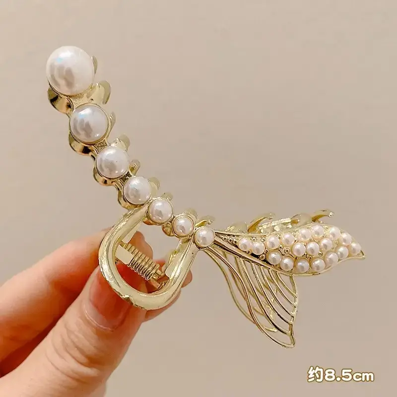 Elegant Pearl Hair Clips Set of 6 - Image 18