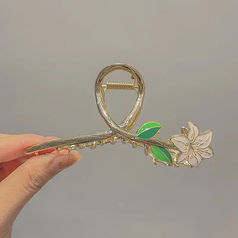 Elegant Pearl Hair Clips Set of 6 - Image 21