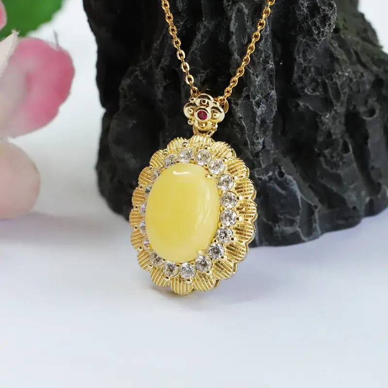 Guan Yu Yellow Amber Pendant with Crystal Set - Image 5