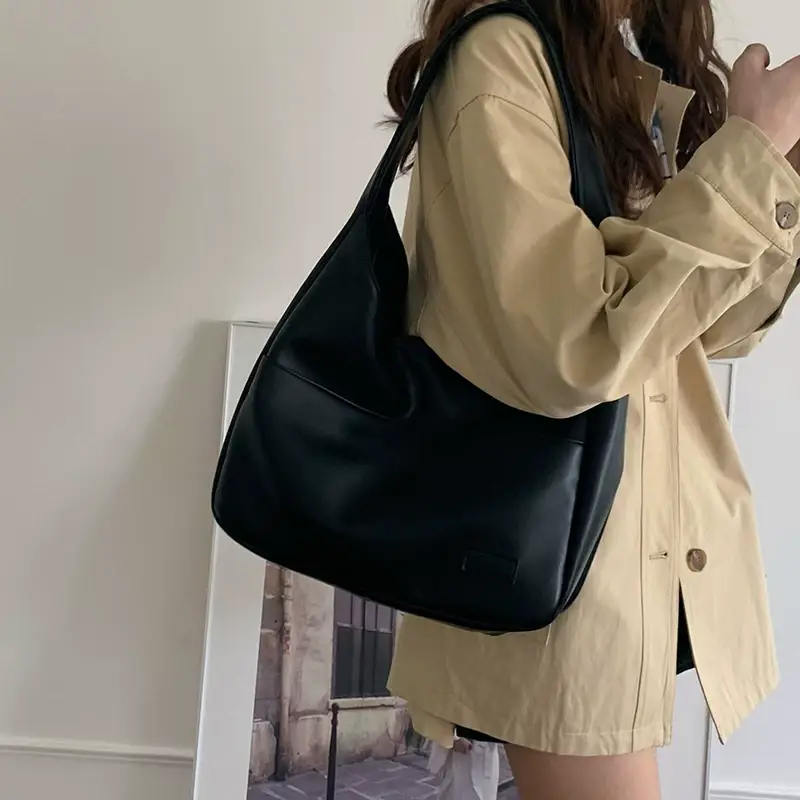 Black Large Capacity Women's Shoulder Bag — feature 23