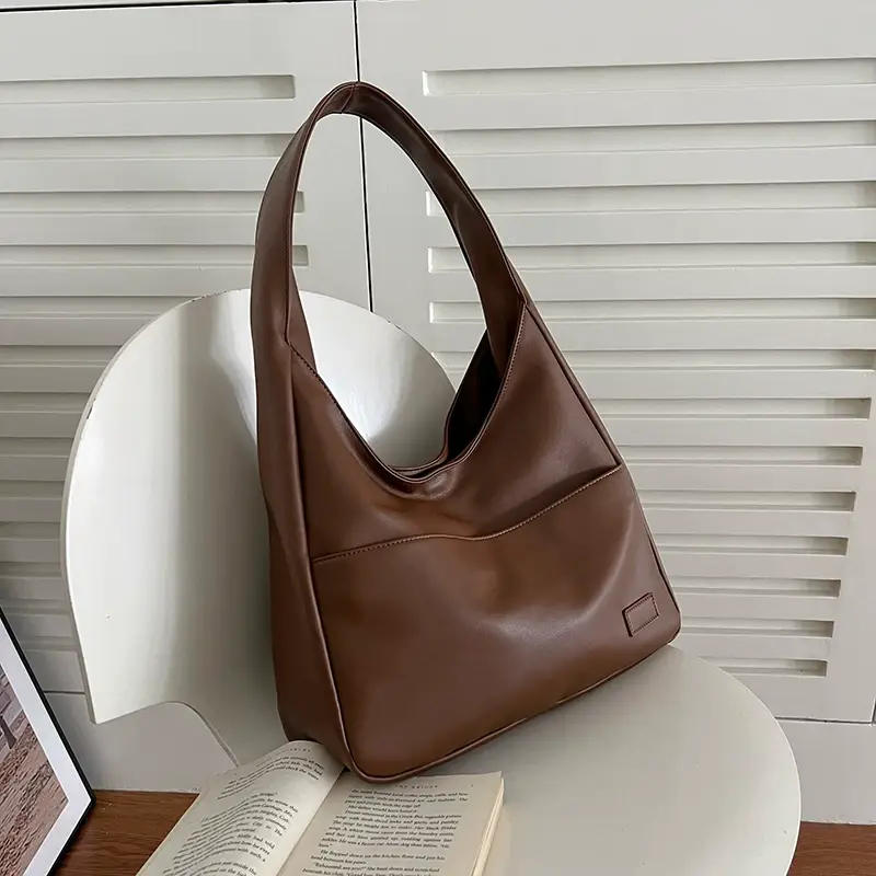 Black Large Capacity Women's Shoulder Bag — feature 4