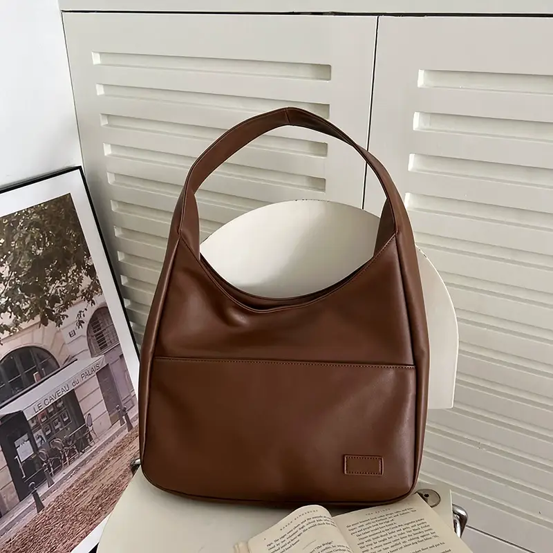 Black Large Capacity Women's Shoulder Bag — feature 5