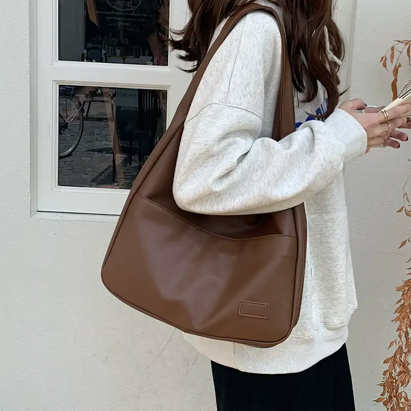 Black Large Capacity Women's Shoulder Bag — feature 9
