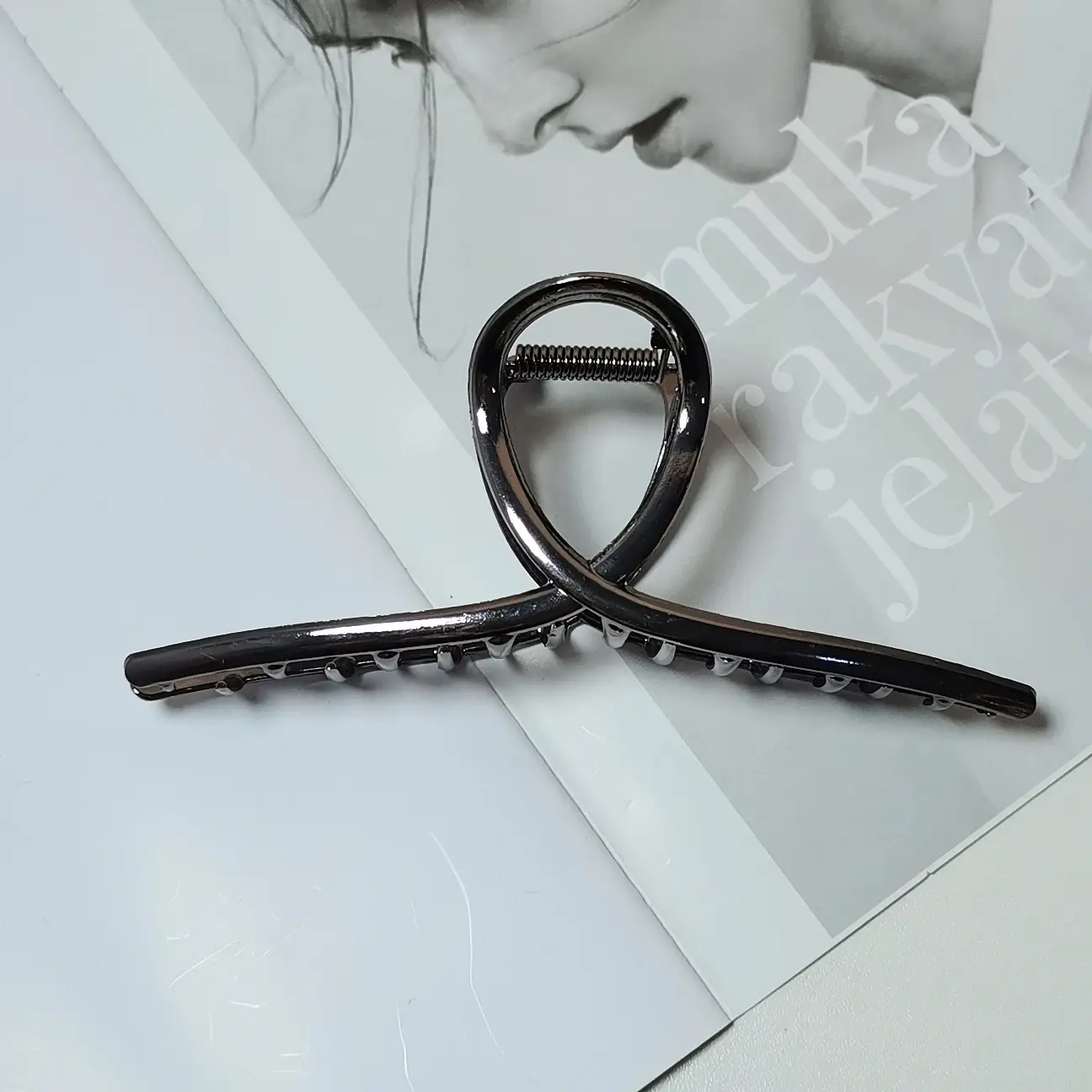 Extra Large Pearl Hairpin for Women