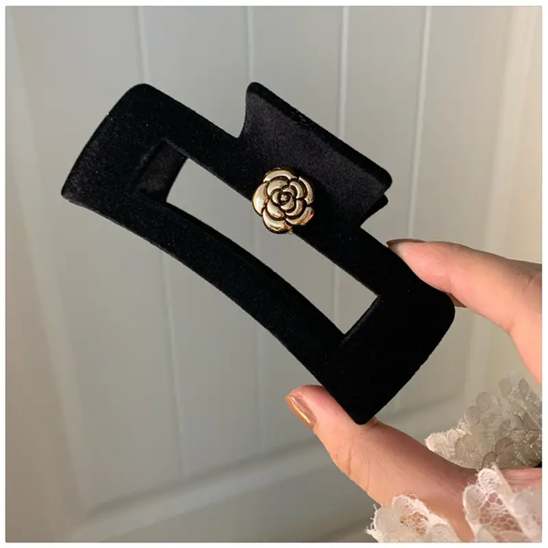 Black Retro French Camellia Hair Clip for Updo - Image 7
